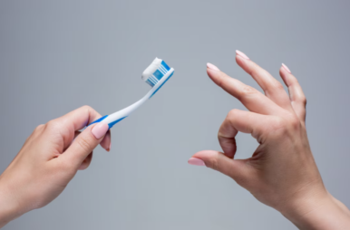 Как правильно чистить зубы - советы стоматолога